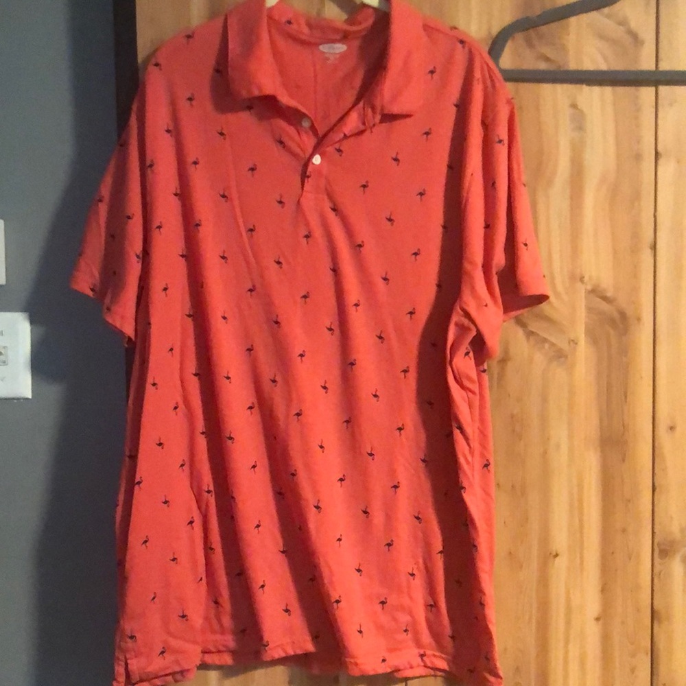 ❤️ 3 for $10 must bundle 3 
Flamingo polo